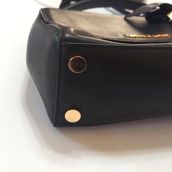 Michael Kors Ava Top Handle Small Satchel With With Black Bow With Dustcover - Picture 4 of 13